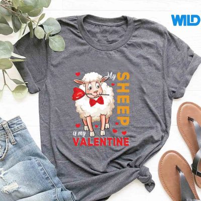 MySheepIsMyValentineCuteSheepHoldingHeartLoverFarmtshirt