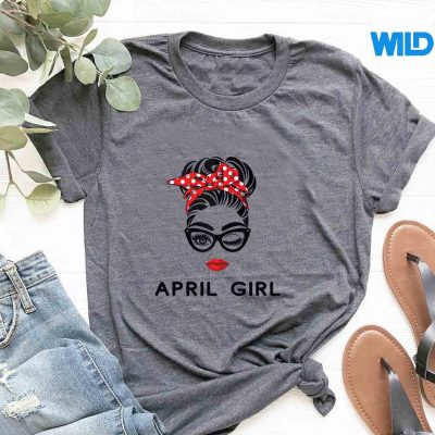 AprilGirlWinkEyeWomanFaceWinkEyesLadytshirt