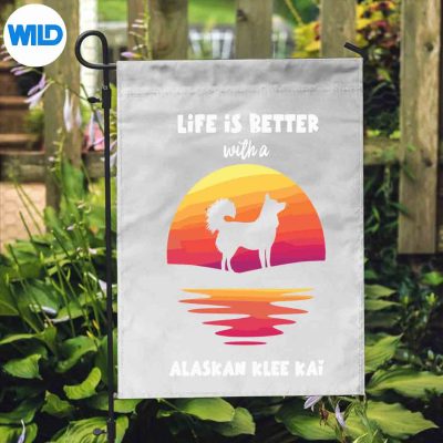 LifeIsBetterWithAnAlaskanKleeKaiSunsetflag