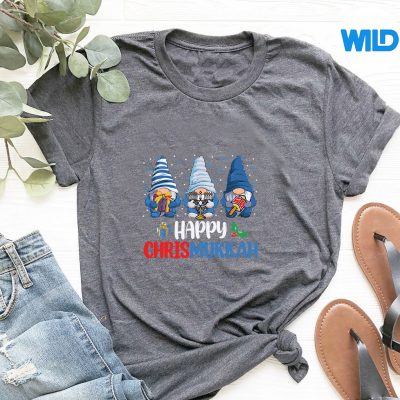 HappyChrismukkahGnomesMerryChristmasAndHappyHanukkahRetrotshirt