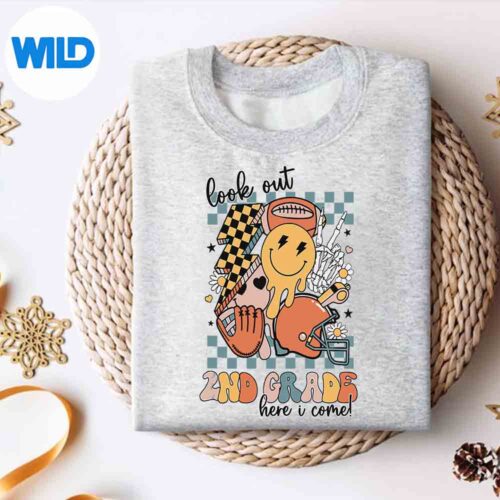 LookOutGradeHereIComeSecondTeacherBackToSchoolsweater