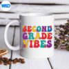 SecondGradeVibesGradeTeamRetroDayOfSchoolmug