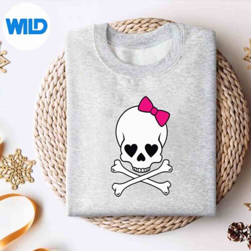 CuteGirlSkullCrossbonesPiratesweater