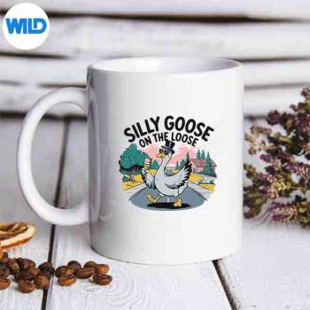 GooseSillyGooseOnTheLooseHumourSummermug