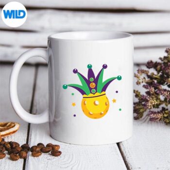 PickleballJesterHatMardiGrasPickleballmug